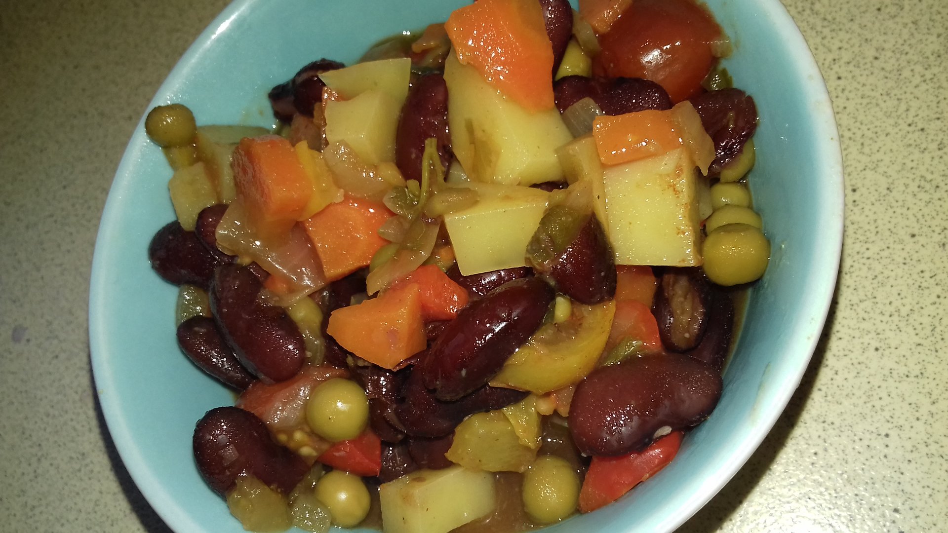 Köögiviljadest ja ubadest pajaroog (vegan)