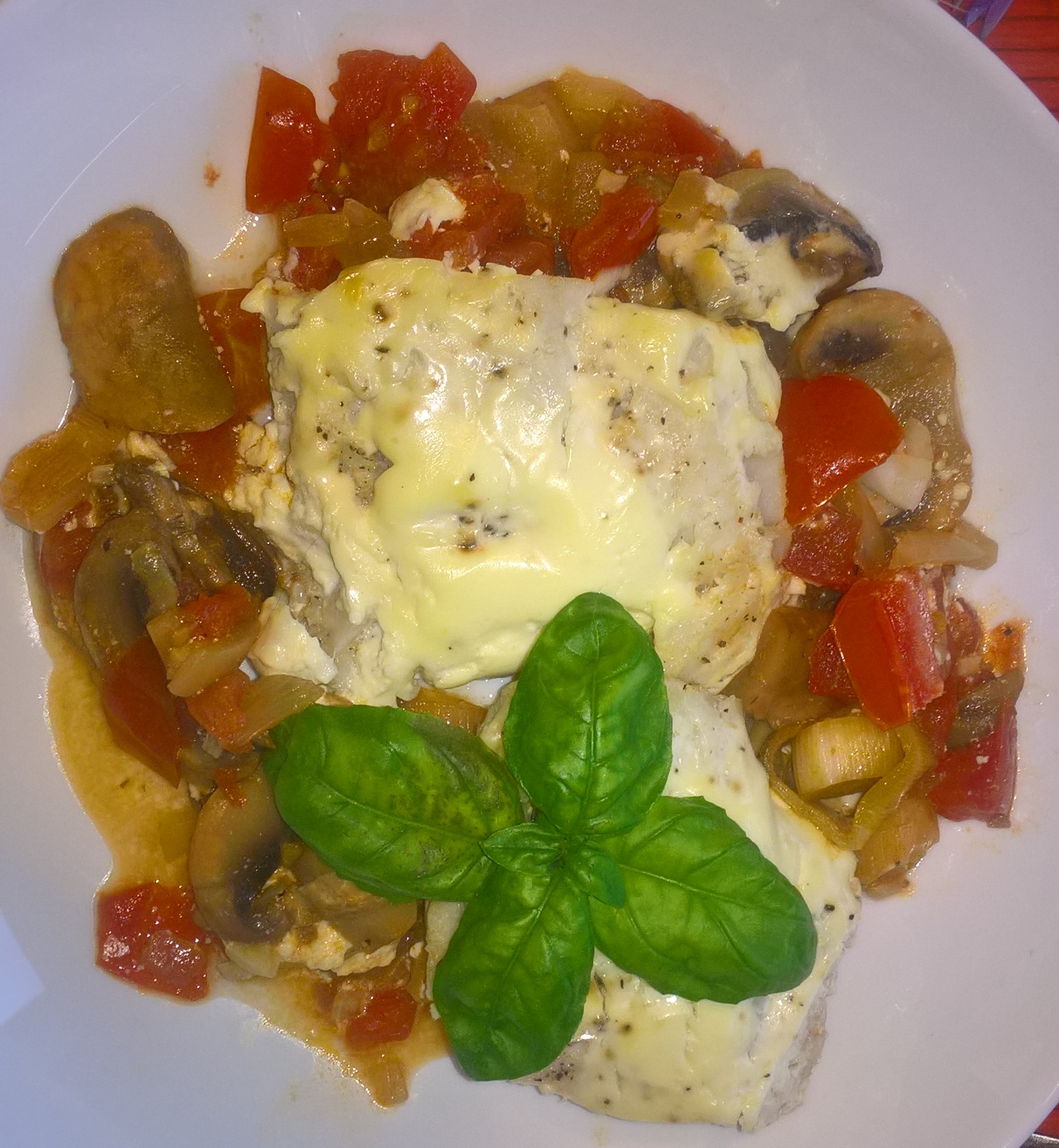 Tursafilee tomatite ja šampinjonidega