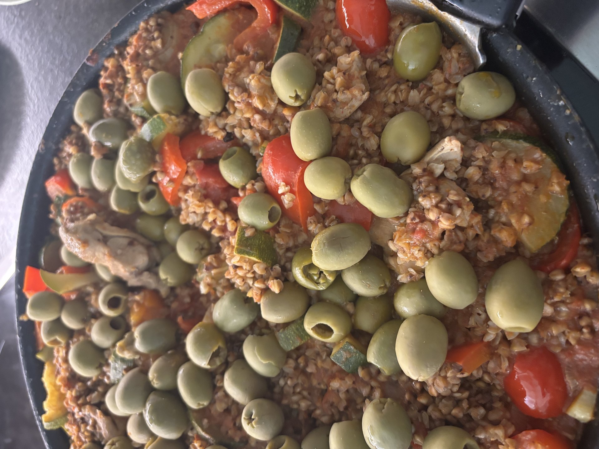 Tatrahautis kanaliha ja köögiviljadega (ports 250 gr)